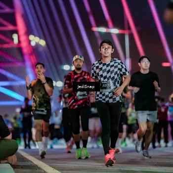 Runner Photo 6262125