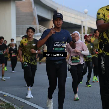 Runner Photo 6262161