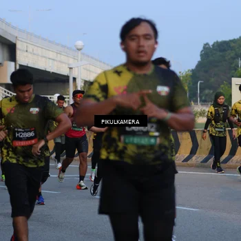 Runner Photo 6262203