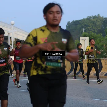 Runner Photo 6262219
