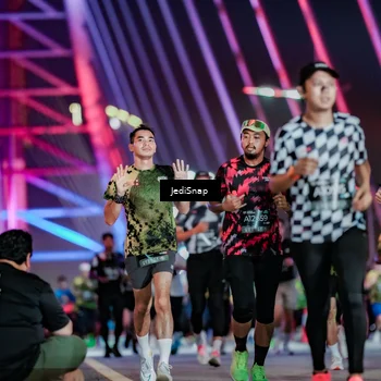 Runner Photo 6262226