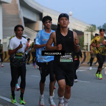 Runner Photo 6262252