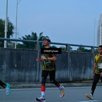 Runner Photo 6262266