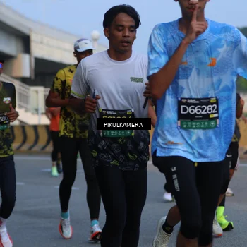 Runner Photo 6262268