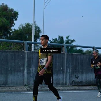 Runner Photo 6262313