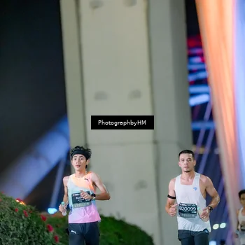 Runner Photo 6262331