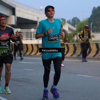 Runner Photo 6262332
