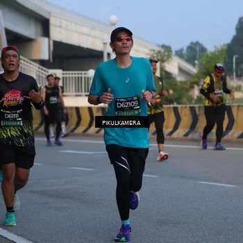 Runner Photo 6262339