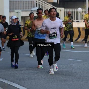 Runner Photo 6262377