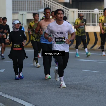 Runner Photo 6262387