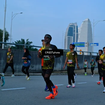 Runner Photo 6262401