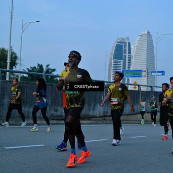 Runner Photo 6262404