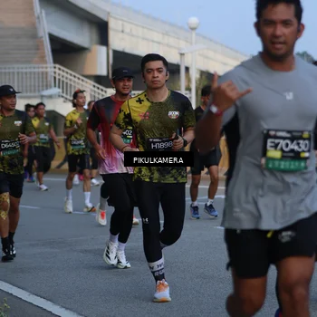 Runner Photo 6262407