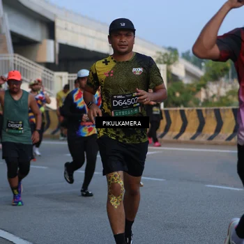Runner Photo 6262437