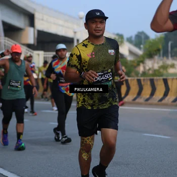Runner Photo 6262461
