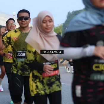 Runner Photo 6262464