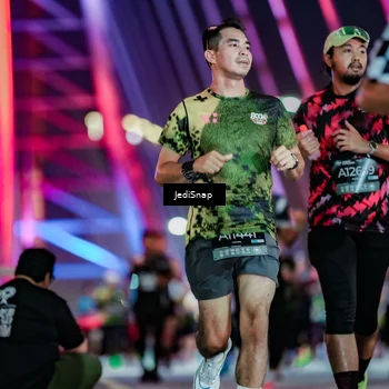 Runner Photo 6262481