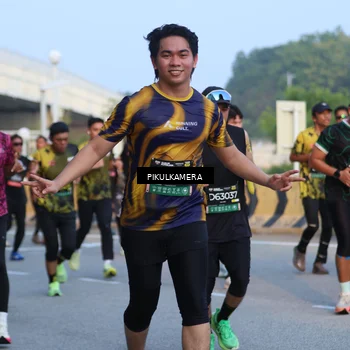 Runner Photo 6262514