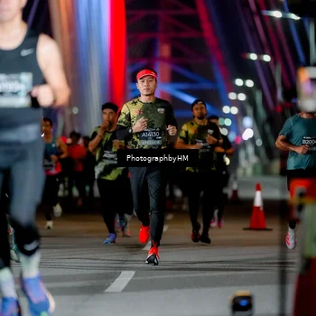 Runner Photo 6262518