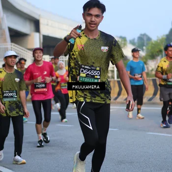 Runner Photo 6262573