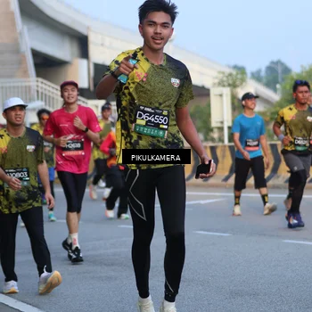 Runner Photo 6262608