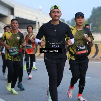 Runner Photo 6262694