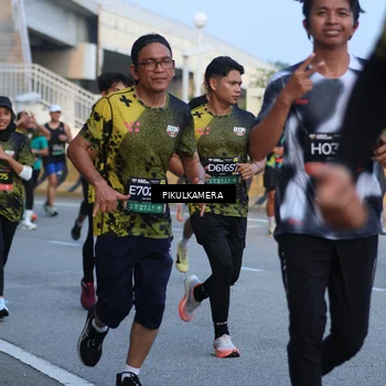 Runner Photo 6262726