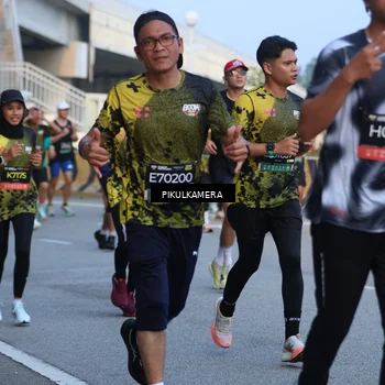 Runner Photo 6262734
