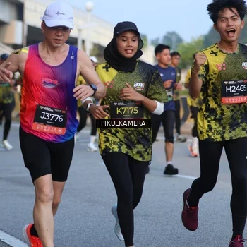 Runner Photo 6262743
