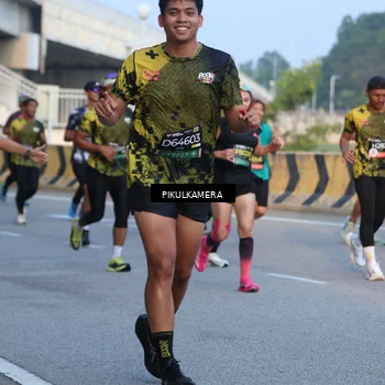 Runner Photo 6262773