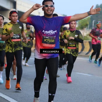Runner Photo 6262855