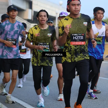 Runner Photo 6262873