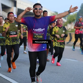 Runner Photo 6262902