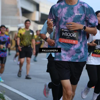 Runner Photo 6262915