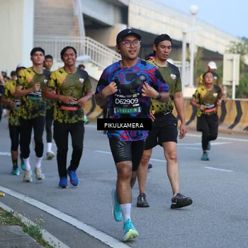 Runner Photo 6262950