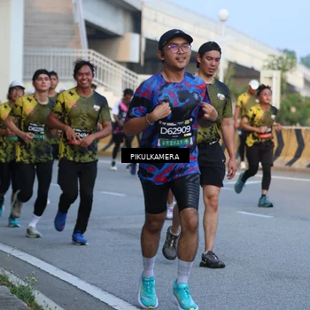 Runner Photo 6262955