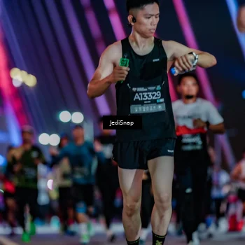 Runner Photo 6263008