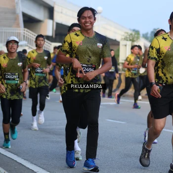Runner Photo 6263021