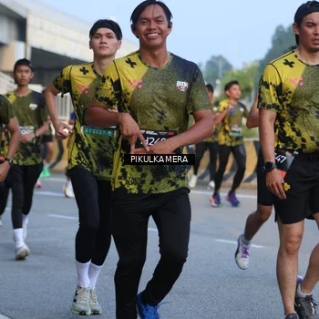 Runner Photo 6263035