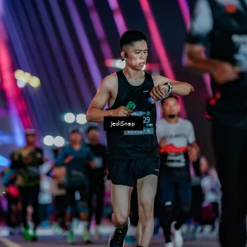 Runner Photo 6263051