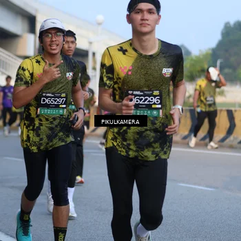 Runner Photo 6263055