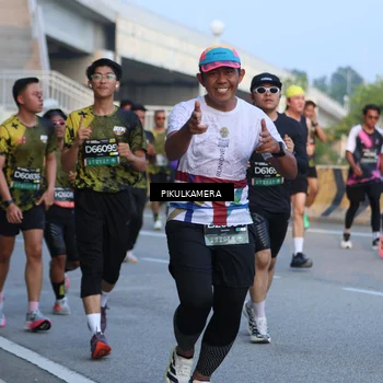 Runner Photo 6263087