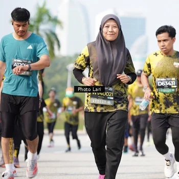 Runner Photo 6263124