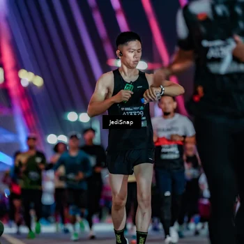 Runner Photo 6263145