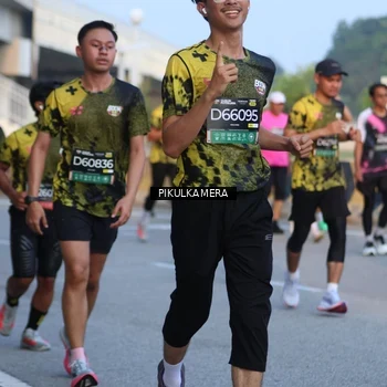 Runner Photo 6263155