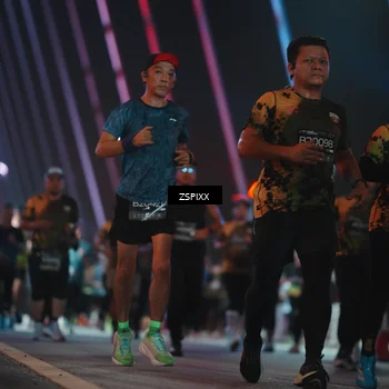 Runner Photo 6263221