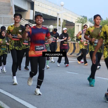Runner Photo 6263236