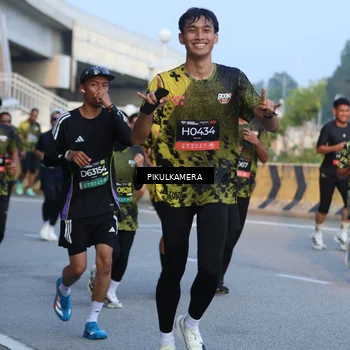 Runner Photo 6263291