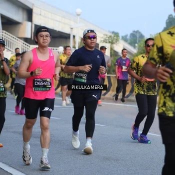 Runner Photo 6263358