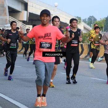 Runner Photo 6263402